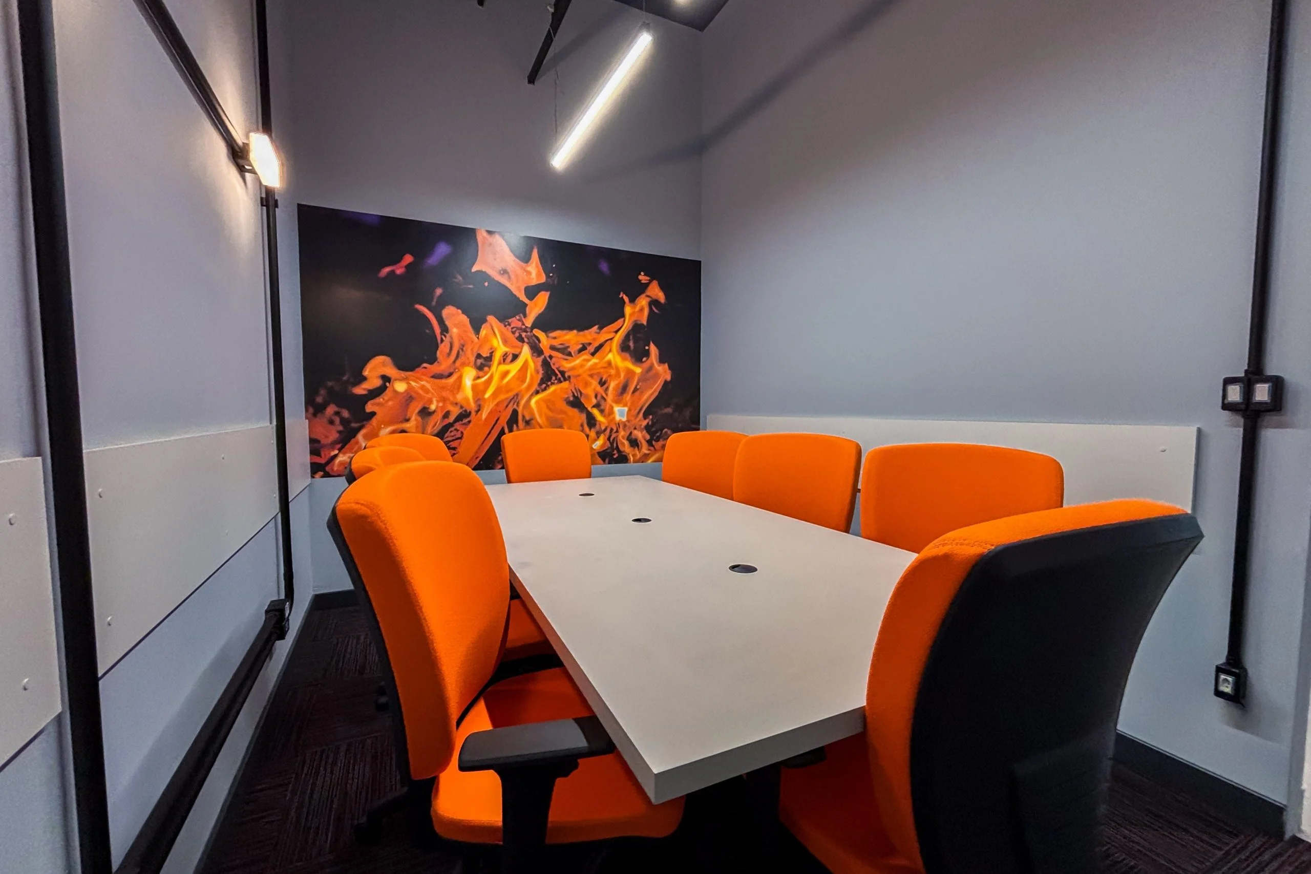 Sala Fajro · Ambiente Físico